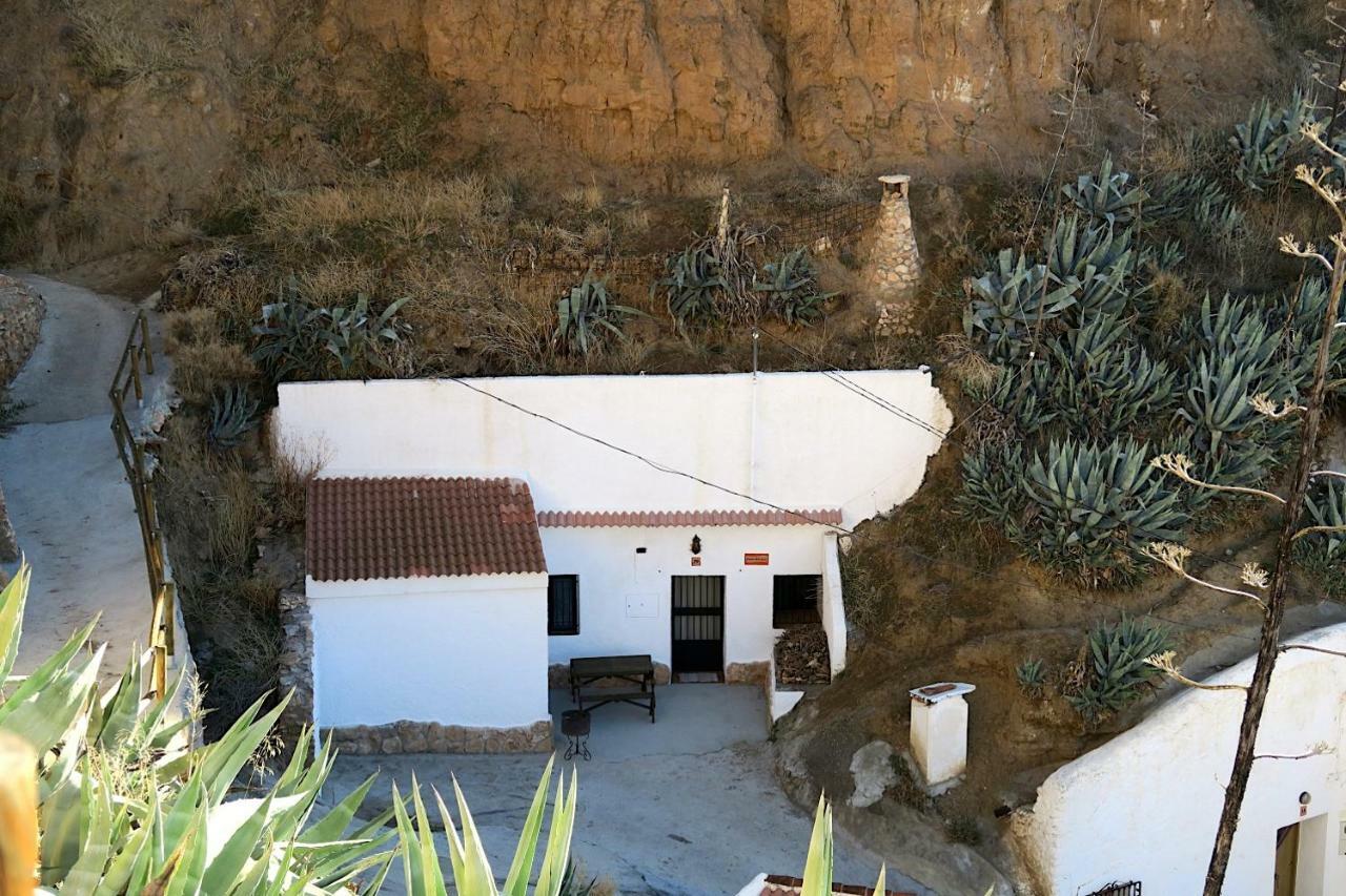 Вілла Cueva Alcazar Gorafe Екстер'єр фото